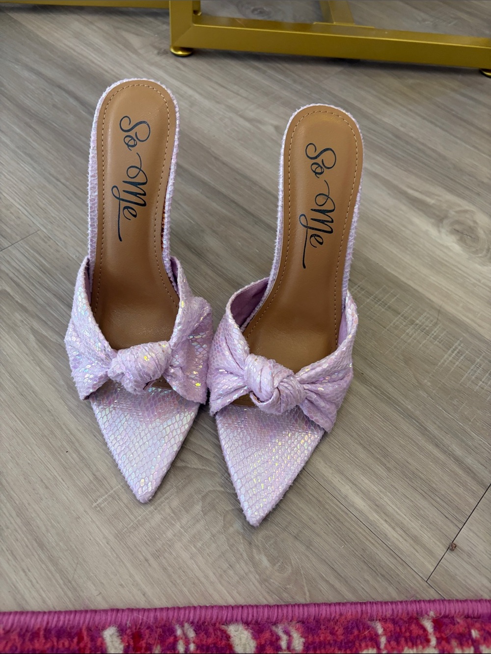 SO ME OPEN TOE PURPLE KNOT HEELS SZ 9